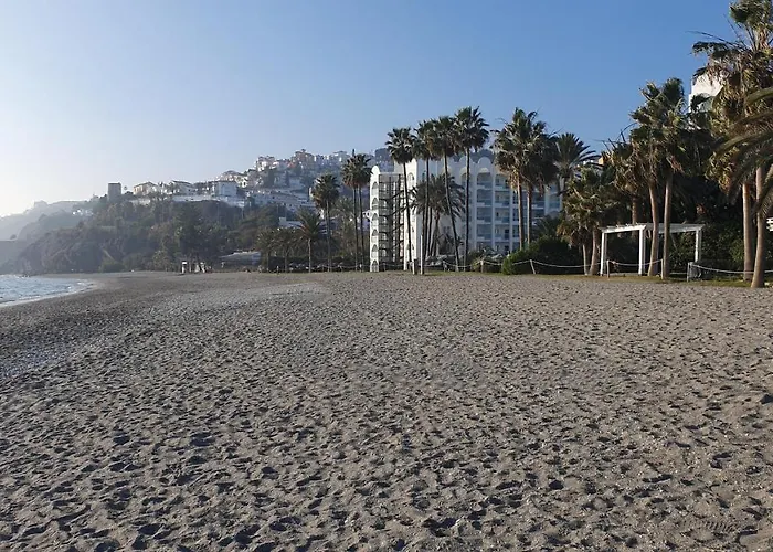 Stilfullt Naera Pool Och Strand. Vakantiehuis Nerja