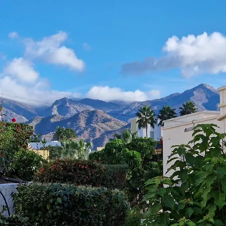 Stilfullt Naera Pool Och Strand. Feriehus *