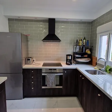 Semesterbostad Stilfullt Nära Pool Och Strand. Nerja